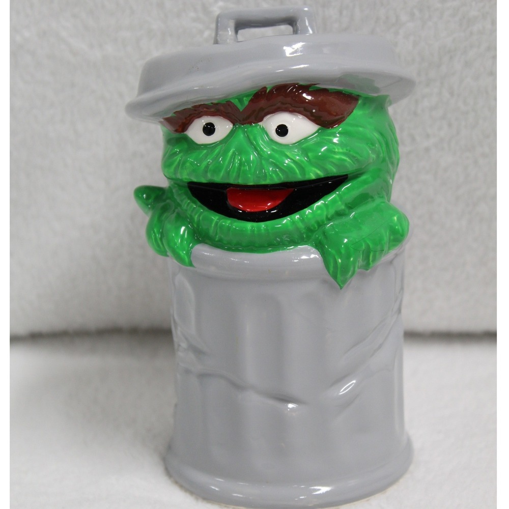 Vintage‎ Sesame Street Oscar The Grouch Ceramic Coin Bank Piggy Bank With Lid